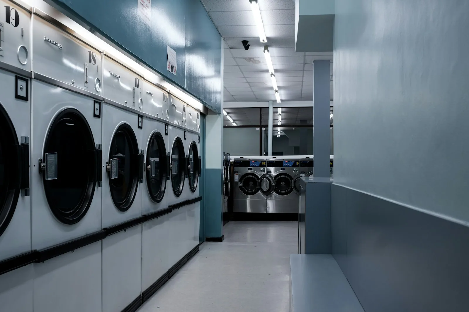 Front-load washing machine with digital controls