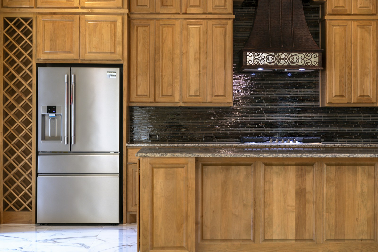 Bosch wine cooler with dual temperature zones